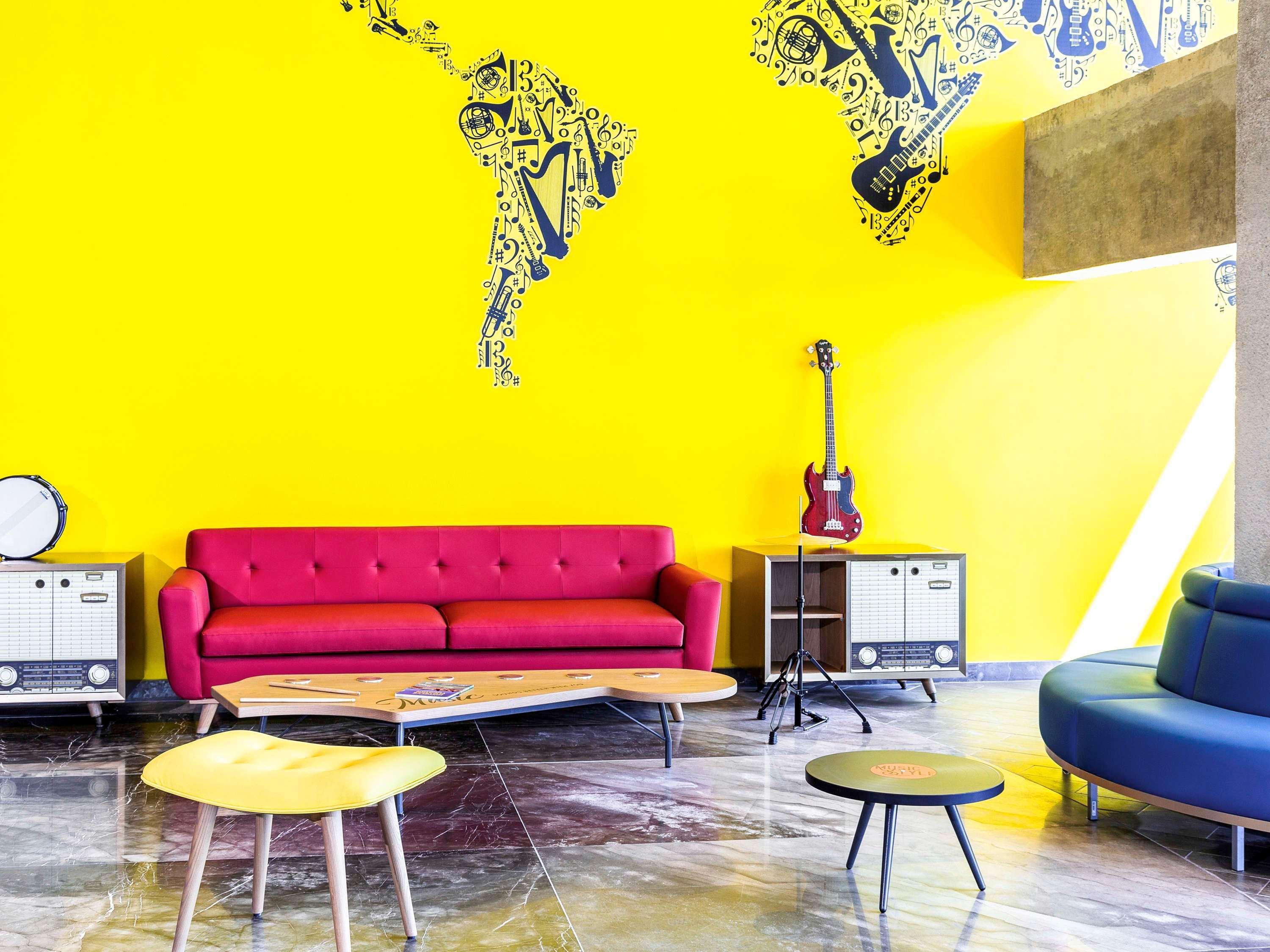 Ibis Styles Merida Galerias Extérieur photo