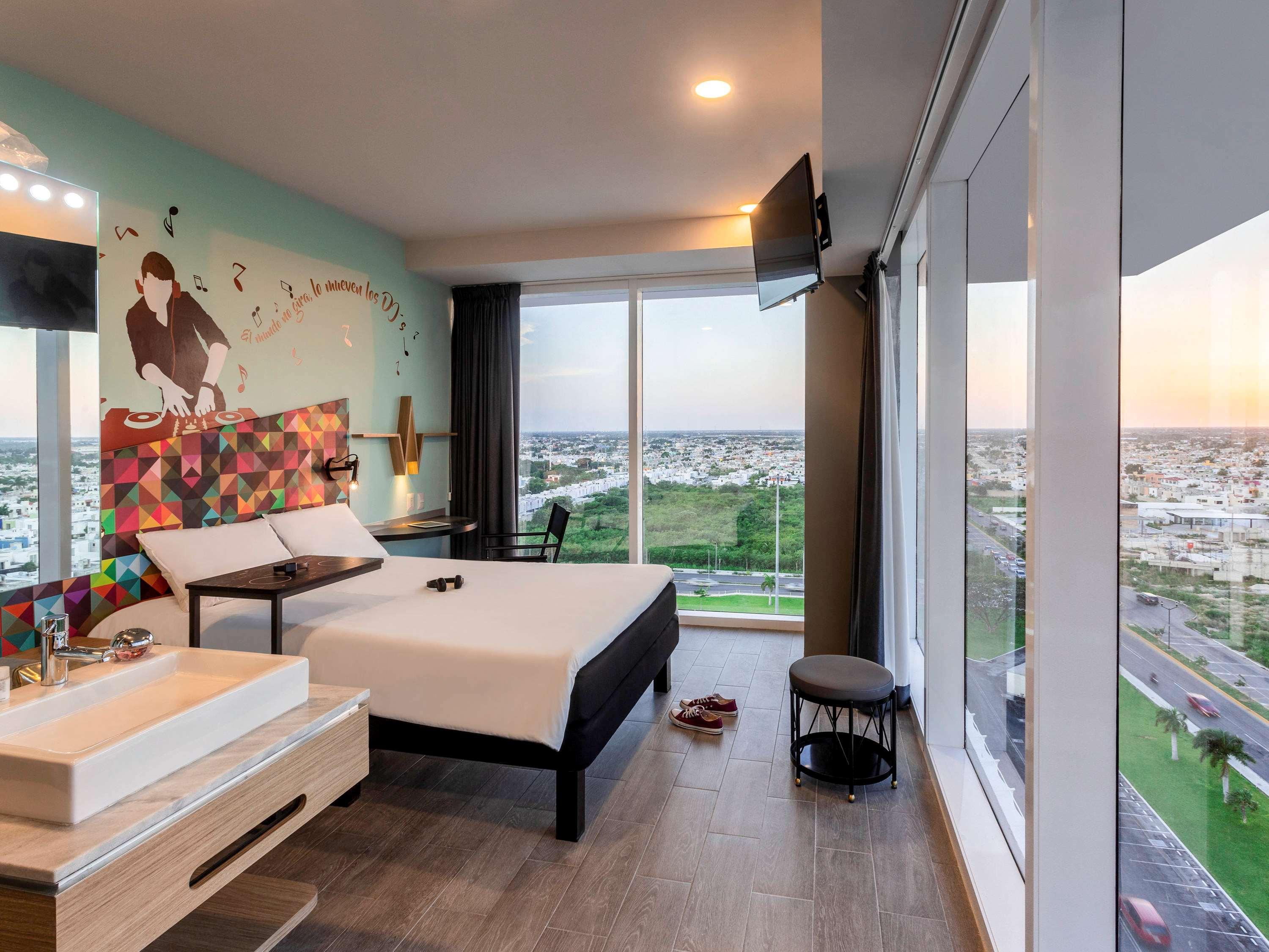 Ibis Styles Merida Galerias Extérieur photo