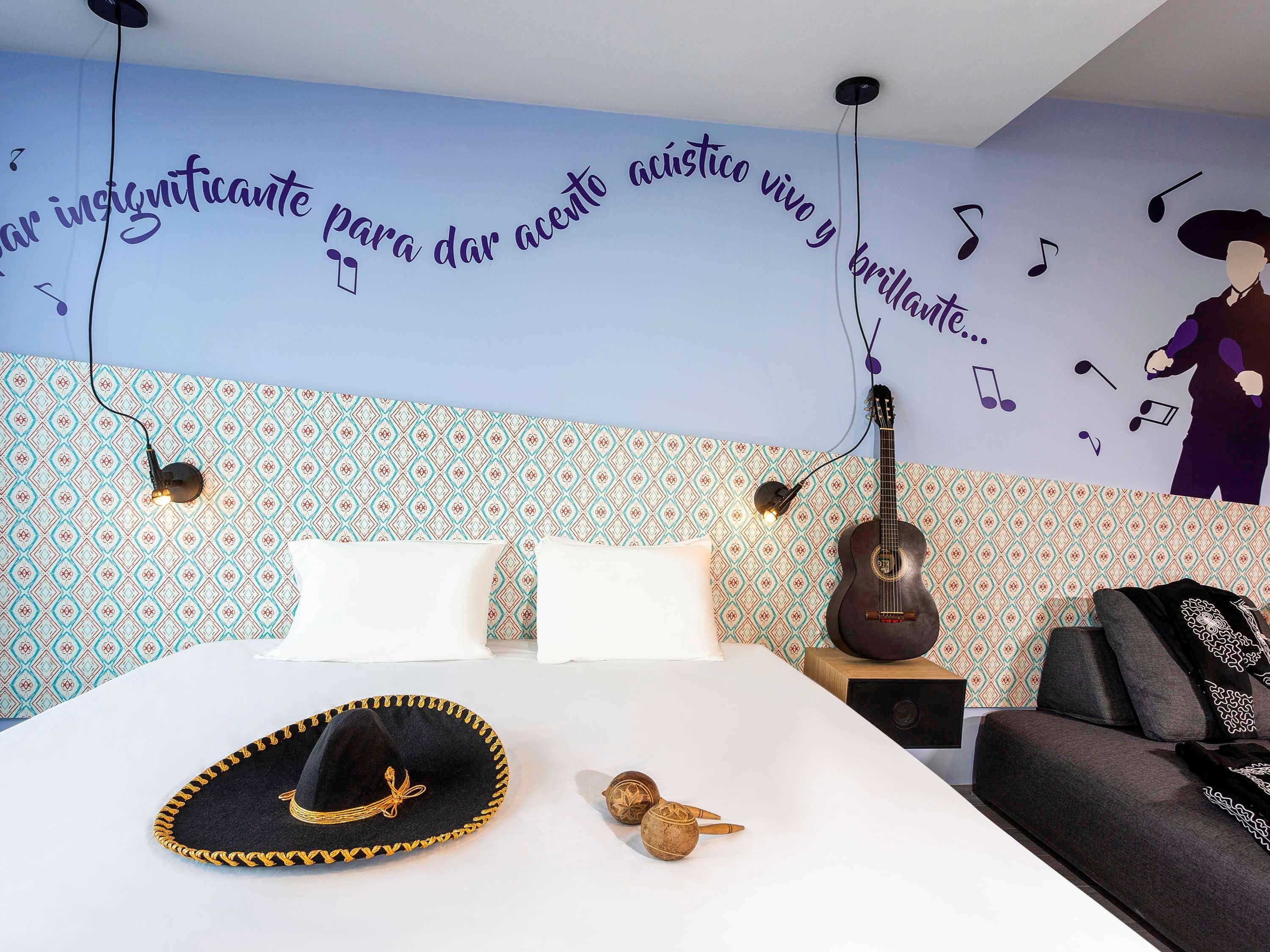 Ibis Styles Merida Galerias Extérieur photo
