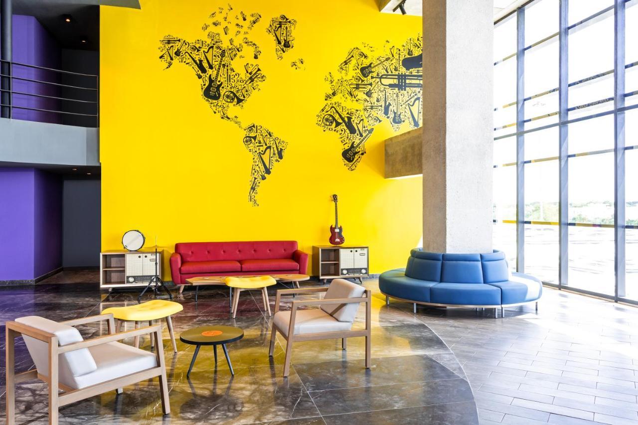 Ibis Styles Merida Galerias Extérieur photo